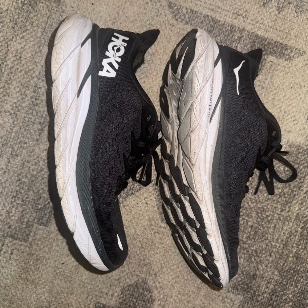 Hoka Clifton 8 (2 pairs) - Picture 10 of 10
